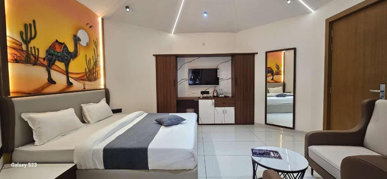 Shree Jalaram Resort Kodāe 외부 사진