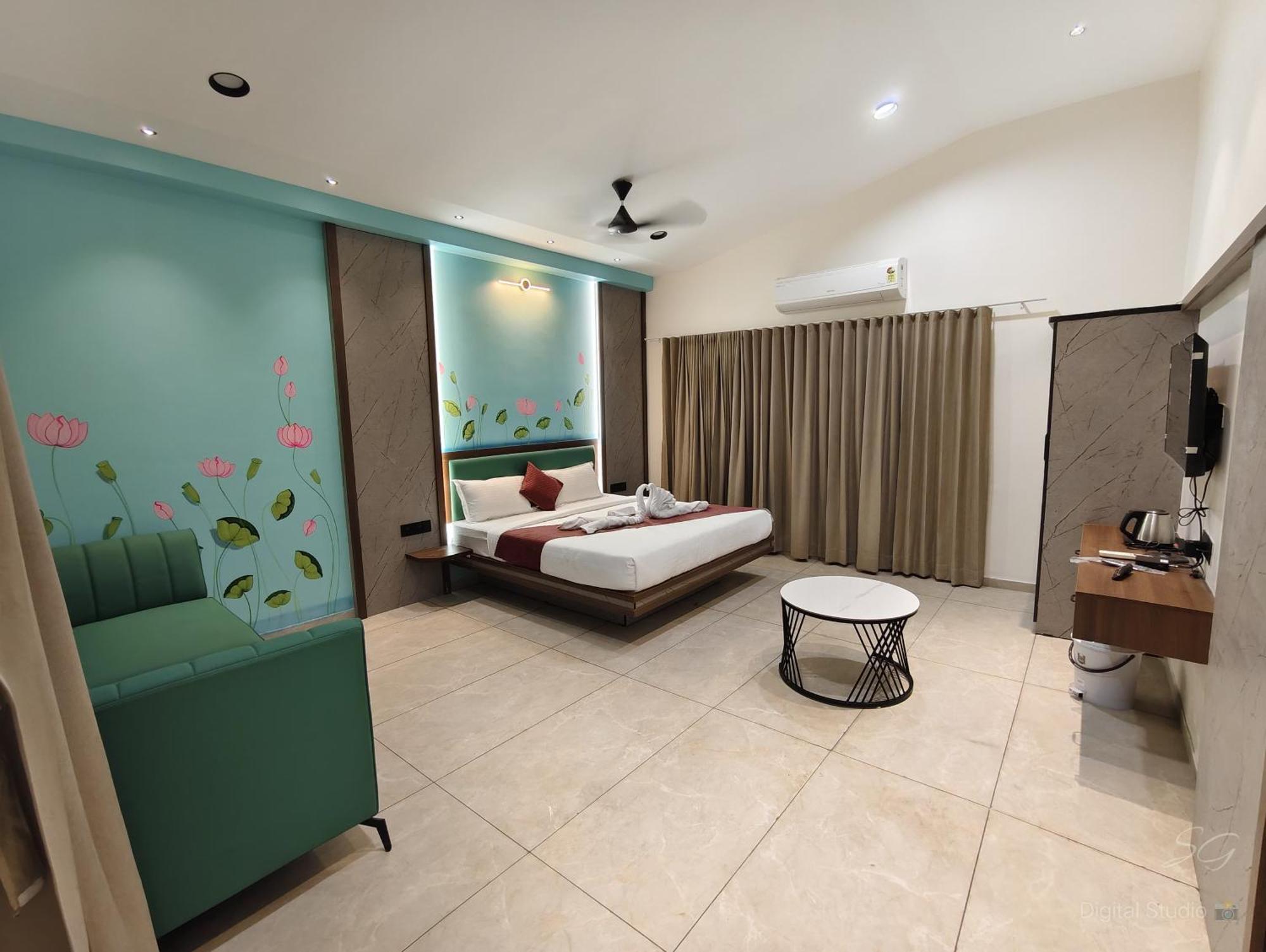 Shree Jalaram Resort Kodāe 외부 사진