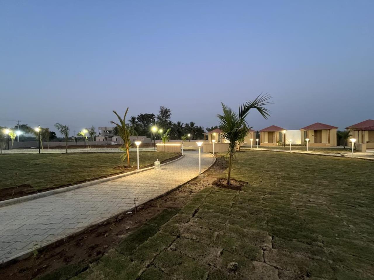 Shree Jalaram Resort Kodāe 외부 사진